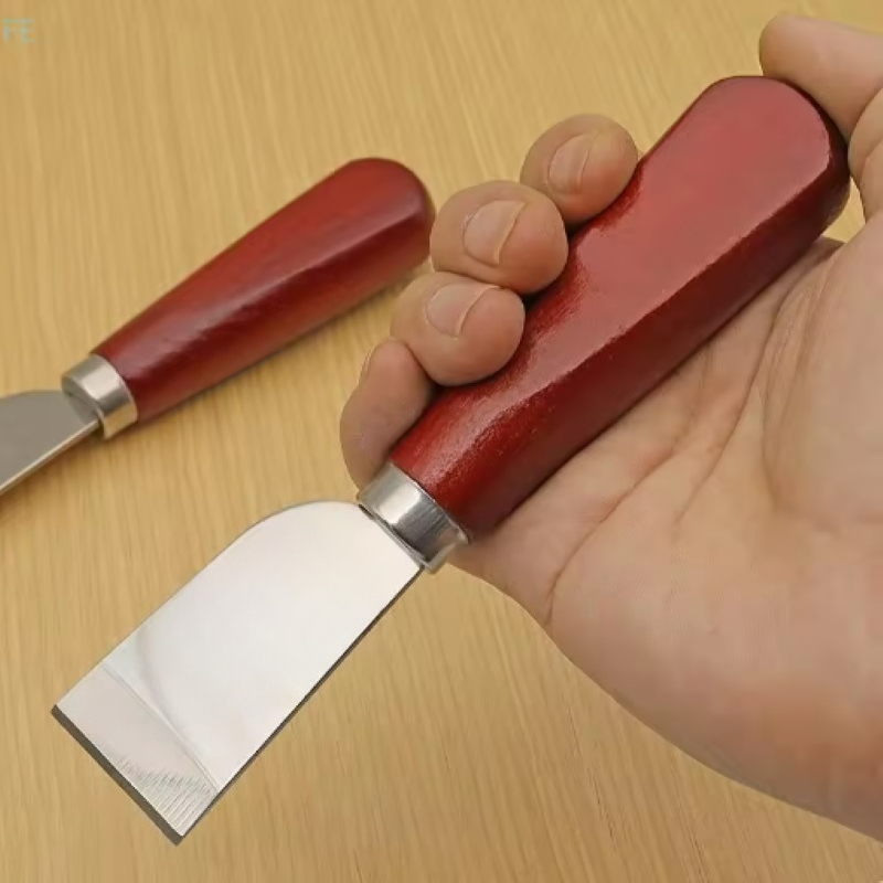 Coltello per svernellare la pe - Leatherwork Projects recensione e prezzo